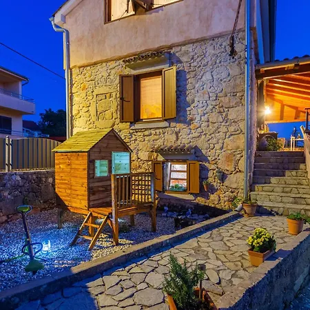 Feriehus Stunning In With Outdoor Swimming Pool